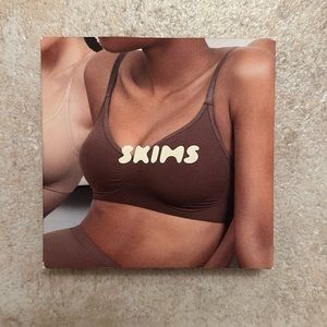 SKIMS Seamless Sculpting Bralette Clay